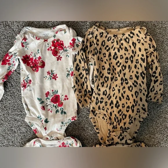 4 Carter's long sleeved Baby Onesies - Picture 3 of 7